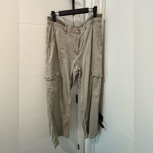 American Eagle Drape Stretch Cargo Super High Waisted Baggy Wide Leg Pant Olive